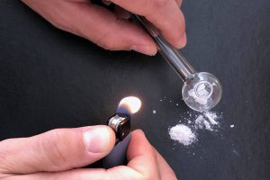 پناه بردن به مواد مخدر برای دوری از مرگ